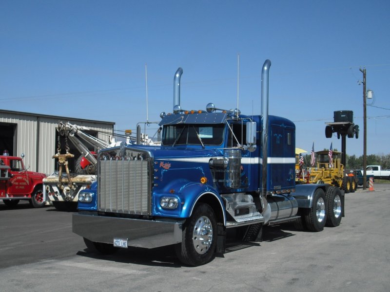 https://6066gmcguy.org/wp-content/uploads/2026/06/kenworth802-4.jpg
