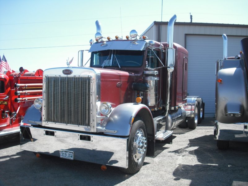 https://6066gmcguy.org/wp-content/uploads/2026/06/peterbilt1101-4.jpg