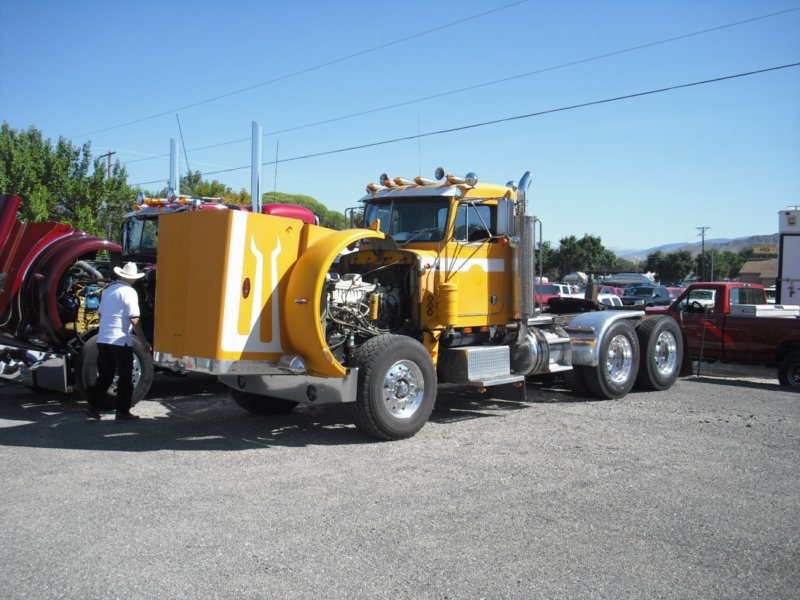 https://6066gmcguy.org/wp-content/uploads/2026/06/peterbilt1201-4.jpg