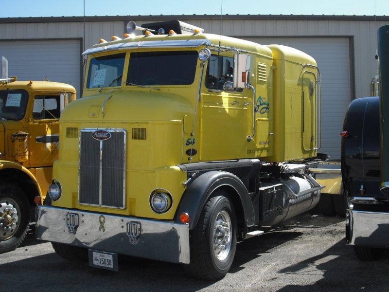 https://6066gmcguy.org/wp-content/uploads/2026/06/peterbilt14-4.jpg