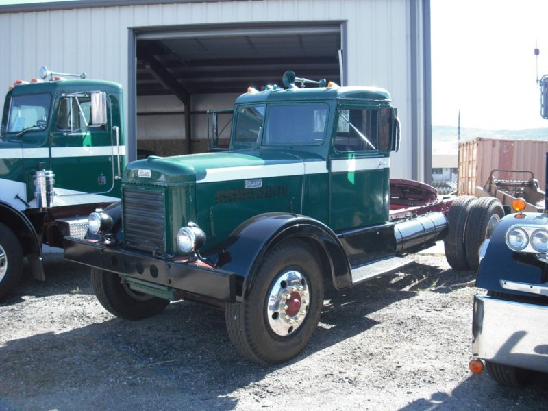 https://6066gmcguy.org/wp-content/uploads/2026/06/peterbilt401-4.jpg