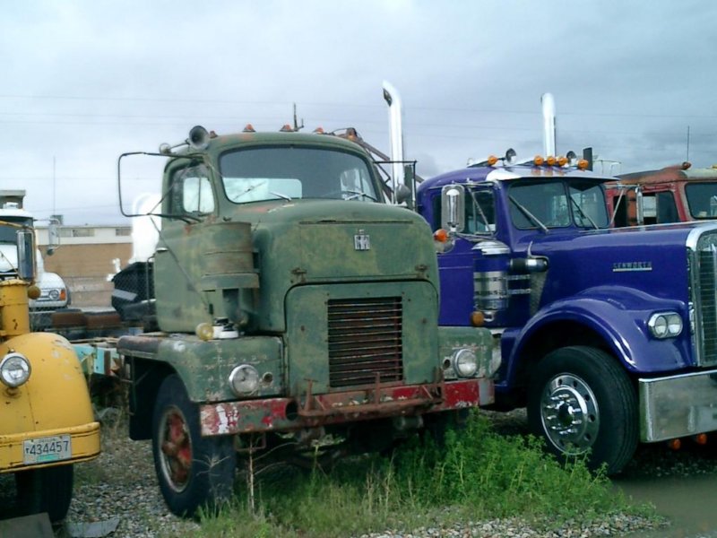 https://6066gmcguy.org/wp-content/uploads/2026/06/yardtrucks005-2.jpg