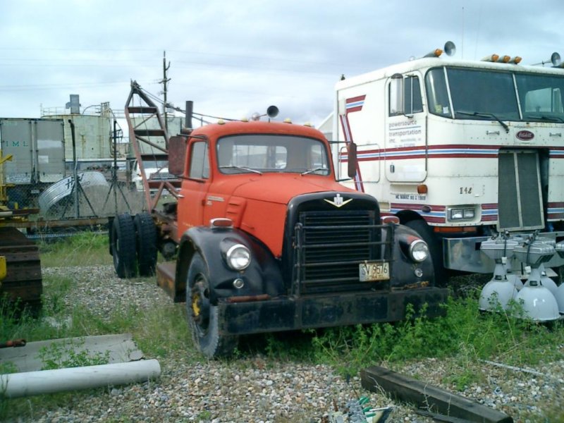 https://6066gmcguy.org/wp-content/uploads/2026/06/yardtrucks011-2.jpg