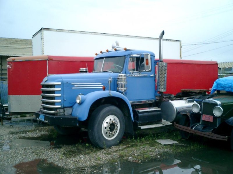 https://6066gmcguy.org/wp-content/uploads/2026/06/yardtrucks013-2.jpg