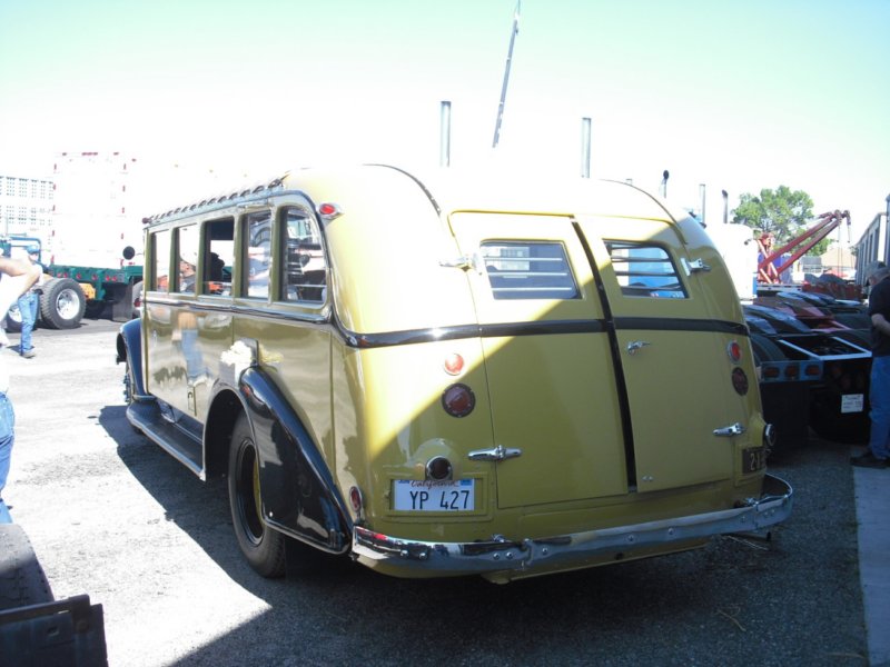 https://6066gmcguy.org/wp-content/uploads/2026/06/yellowstonebus10-4.jpg